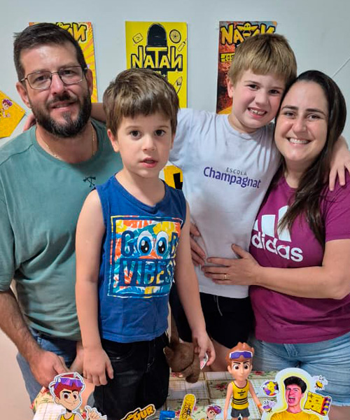 Foto de Pais dos estudantes Arthur (Infantil IV) e Davi (1º Ano A)