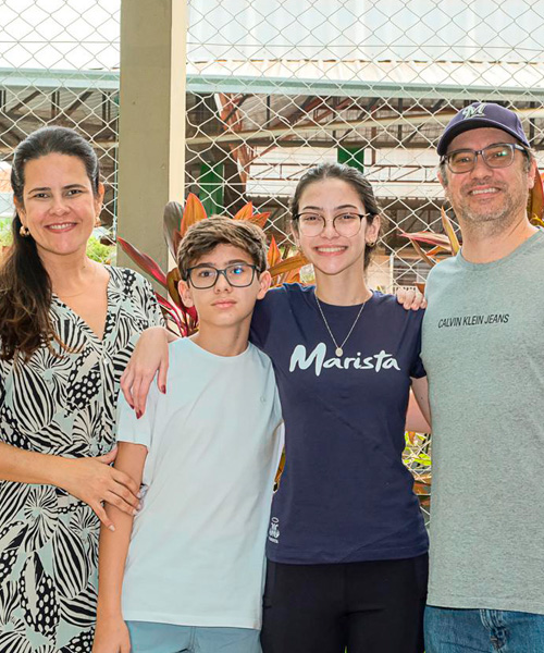 Foto de Camille e Ricardo - pais do Pedro (7º Ano) e da Mariana (3ª Série do Ensino Médio)